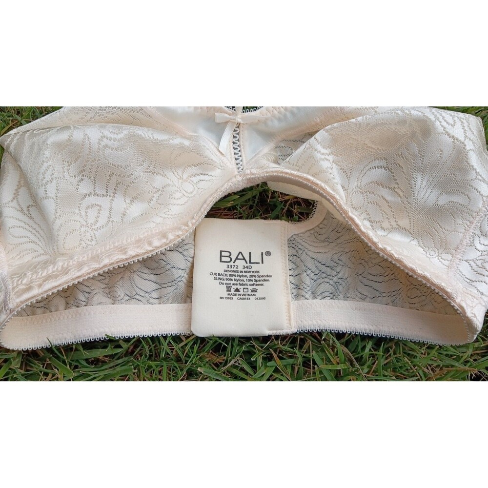 NWOT Bali Double Support Lace Wirefree Bra 34D Ivory Full Coverage Floral Bow - Picture 3 of 9